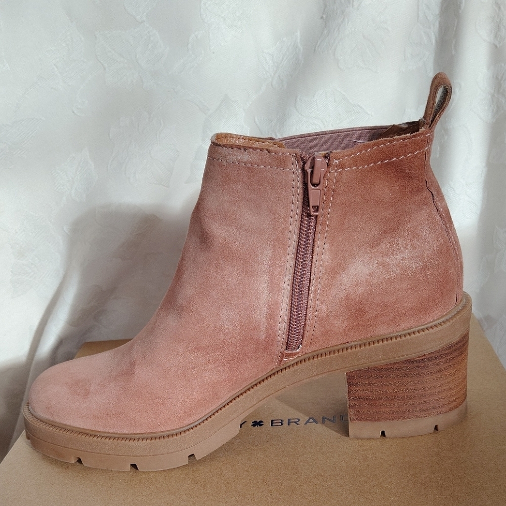 Lucky Brand Sumah Ankle Boots Booties Lug Sole - Picture 6 of 12